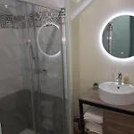 Lucriolla 3*